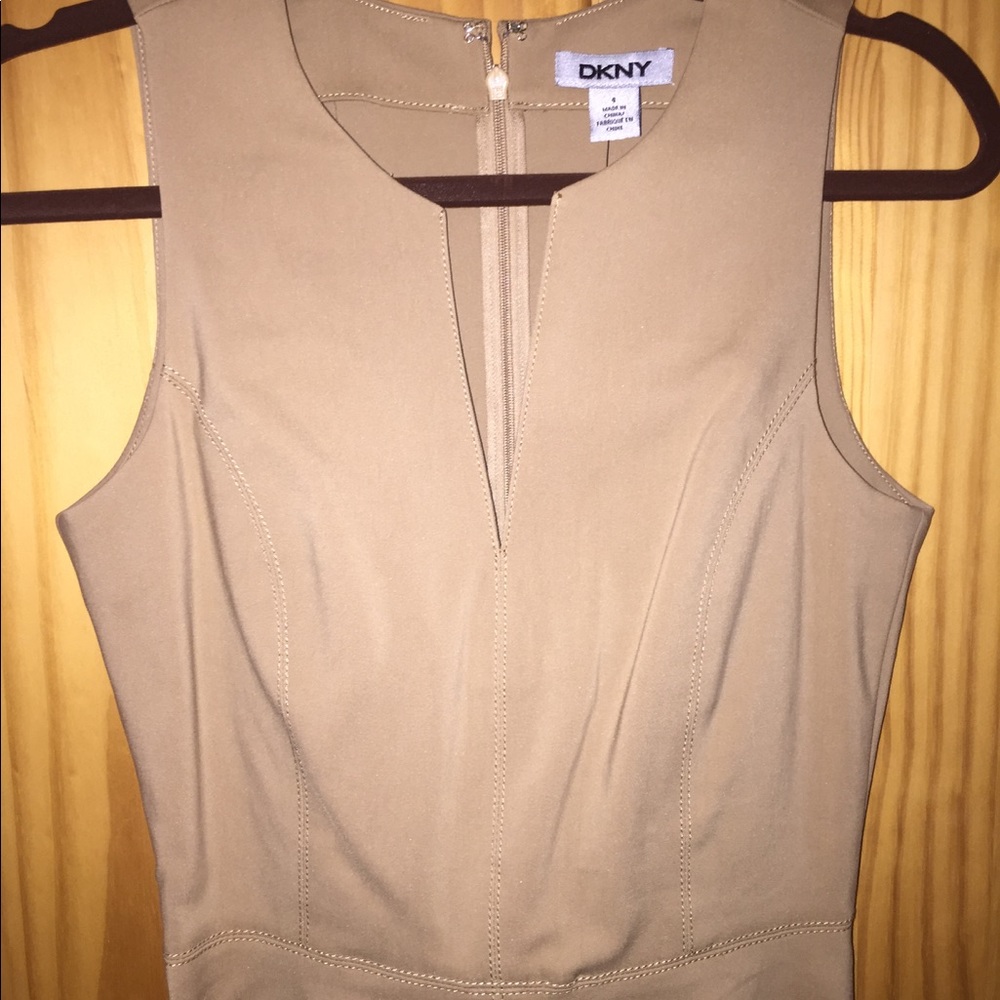 ๐ DKNY -NWT- Dress ๐ - Picture 8 of 8